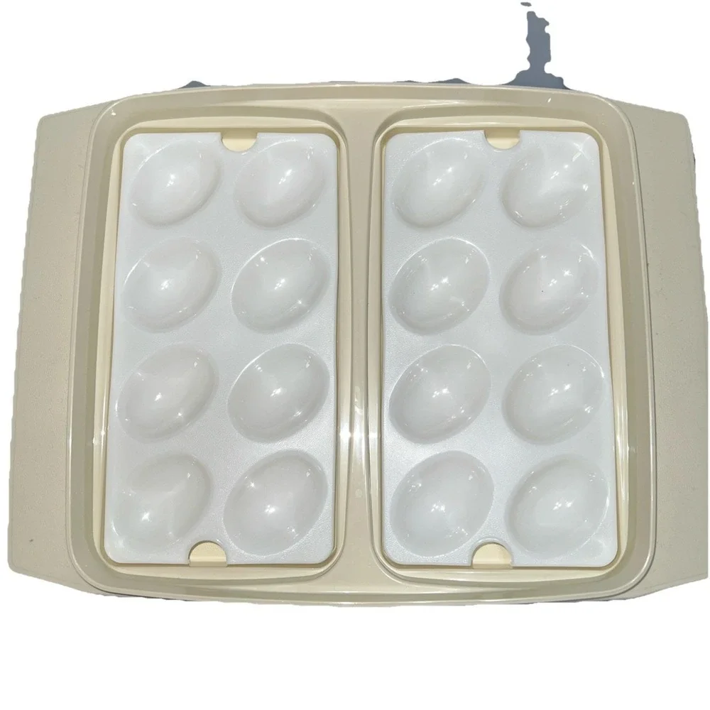 Vintage Tupperware Deviled Egg Keeper 723-1 Almond Carrier Tray Tan 4pc Holds16